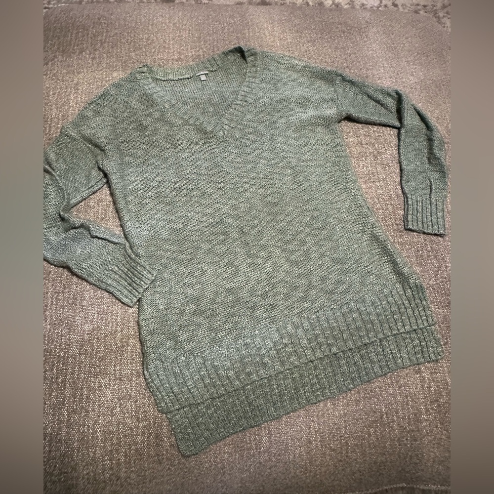 Charlotte Russe Sweater Juniors
Size Small Green